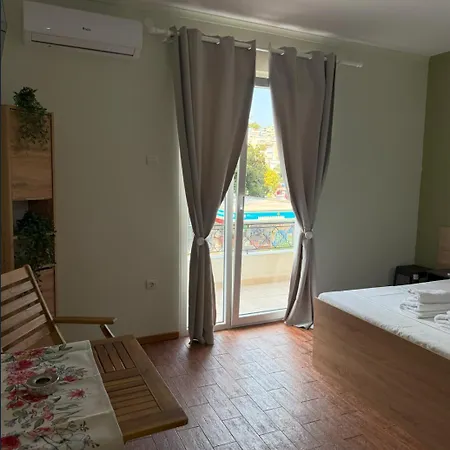 Down Town Apartment *